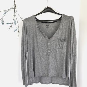 Aerie lounge top